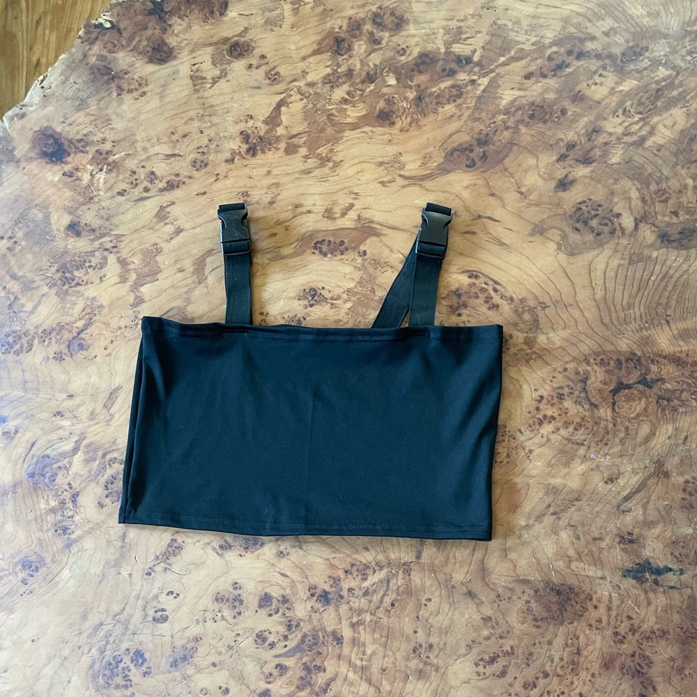 Black cropped tank top with strap buckles, no brand size medium never been worn
